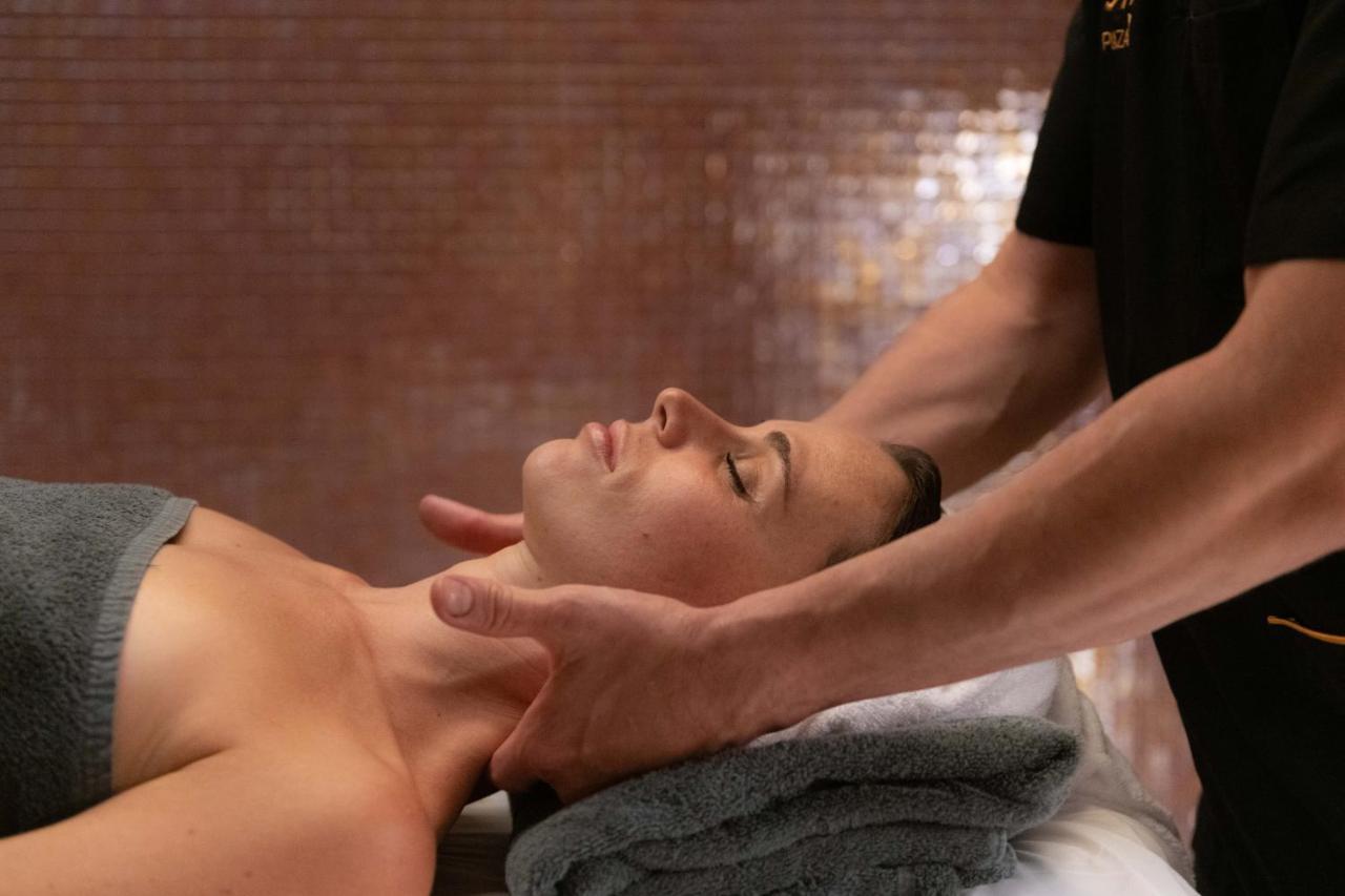 ホテル プラザ アンドラ・ラ・ベリャ エクステリア 写真 Craniosacral therapy