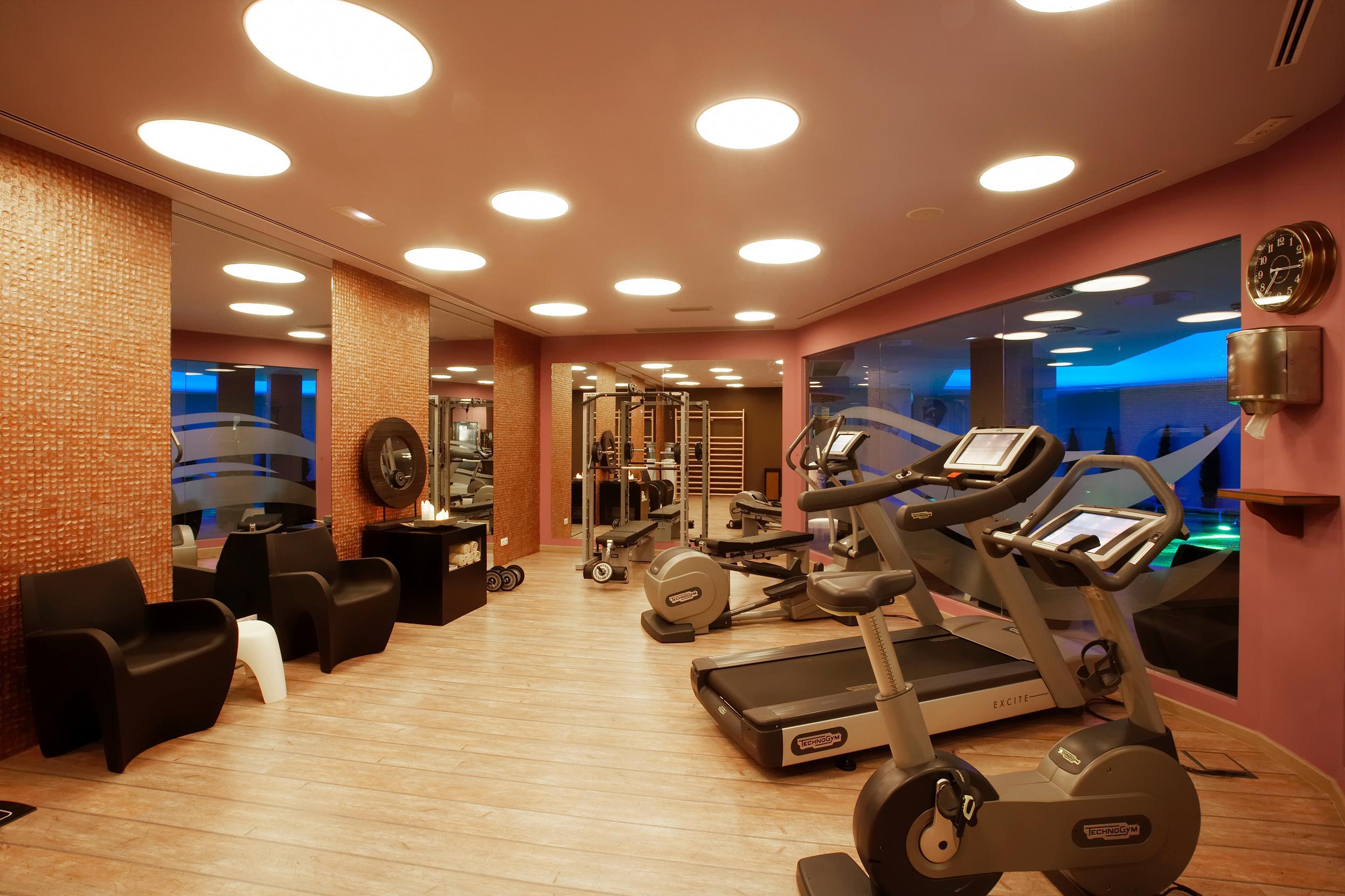 ホテル プラザ アンドラ・ラ・ベリャ エクステリア 写真 The gym at the hotel